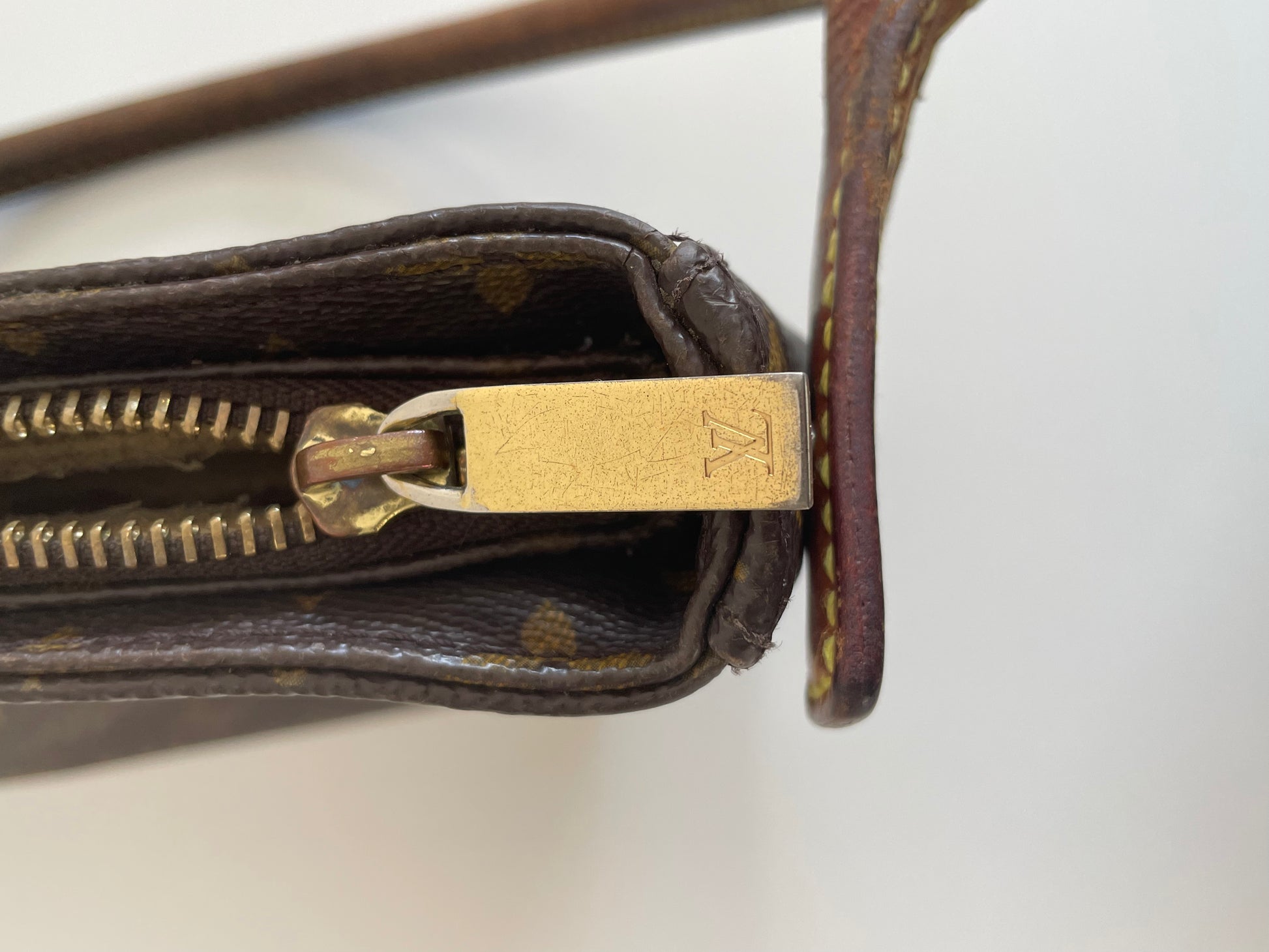 Louis Vuitton Looping MM Monogram