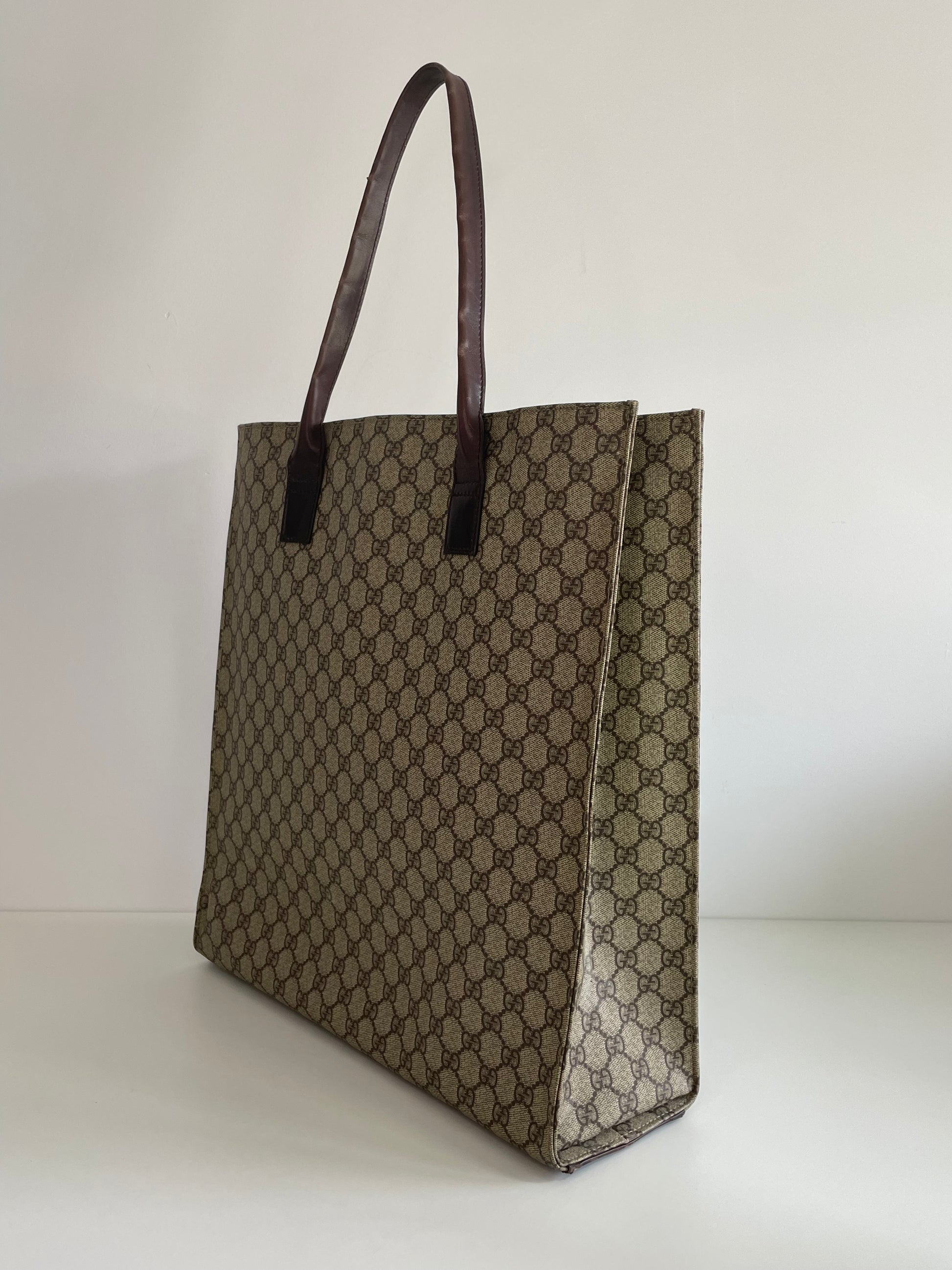 Gucci GG Supreme Tote Bag