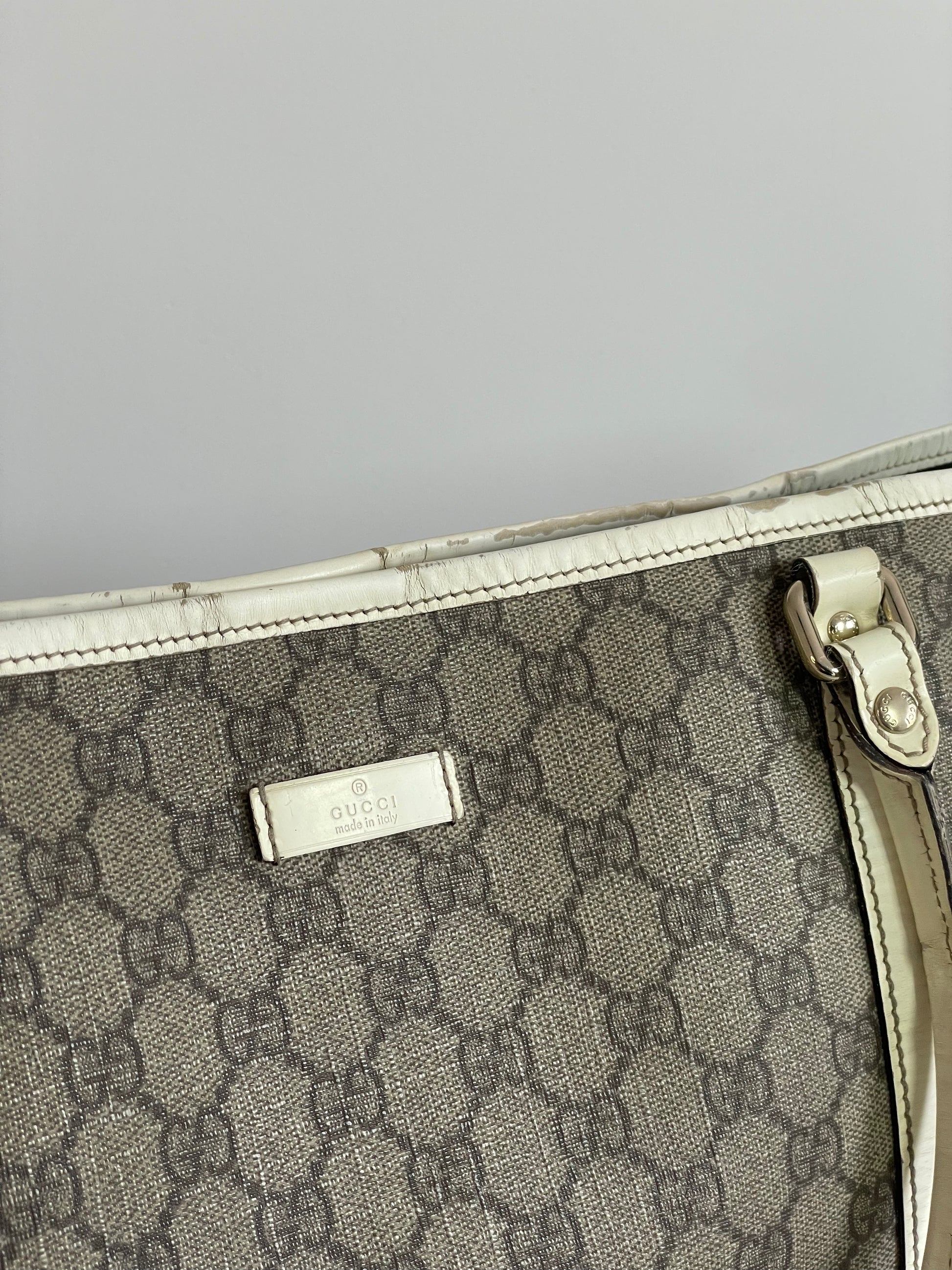 Gucci GG Supreme Tote Bag