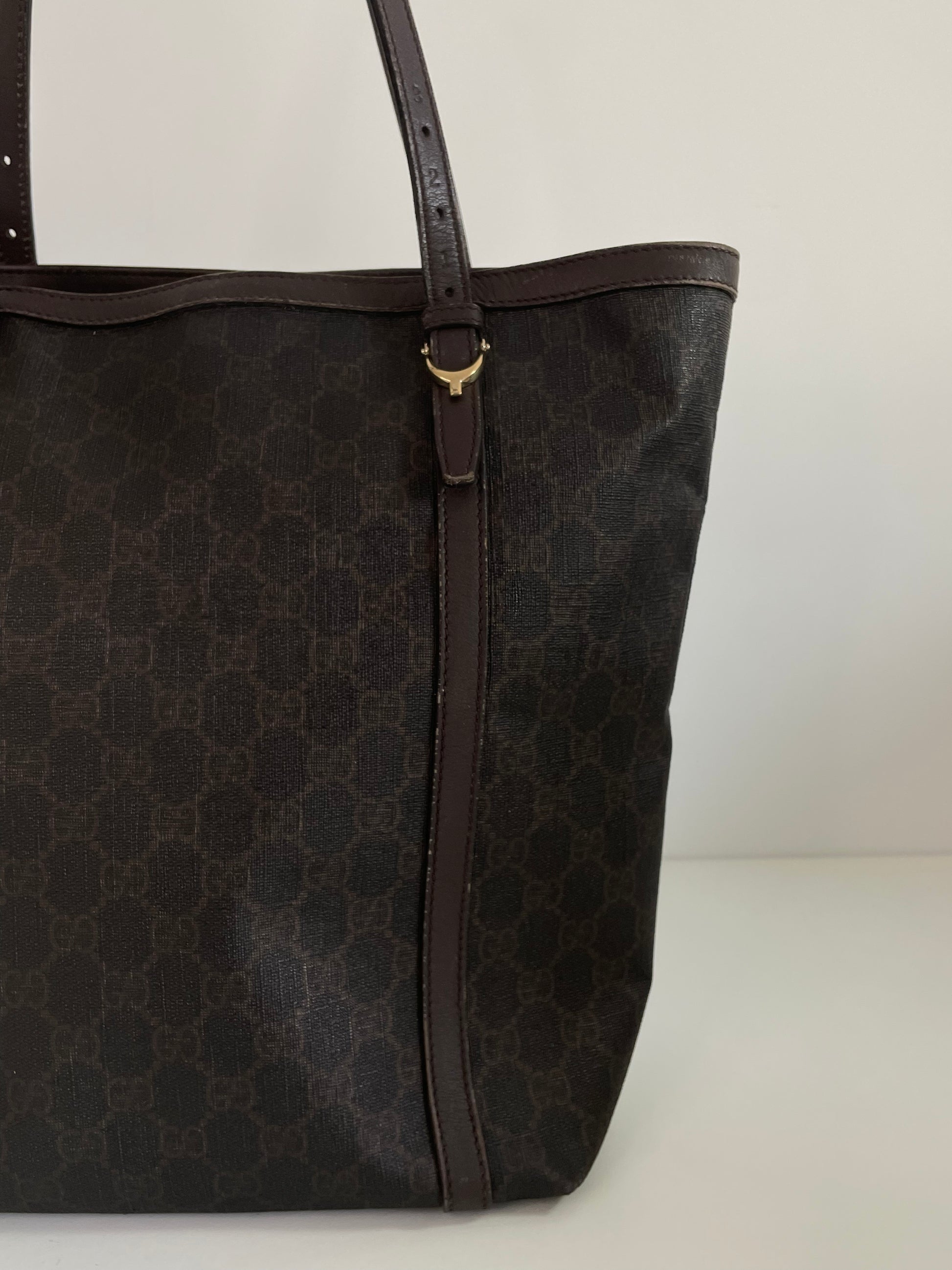Gucci GG Supreme Tote Bag Brown 