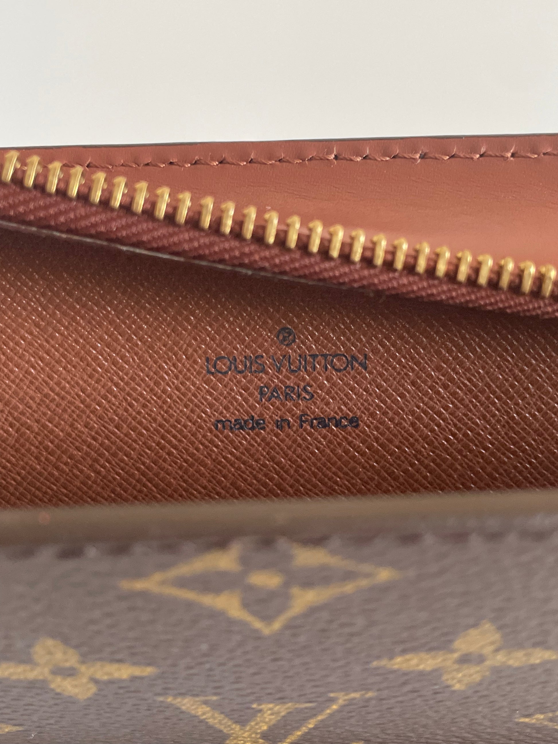 Louis Vuitton Pochette Homme