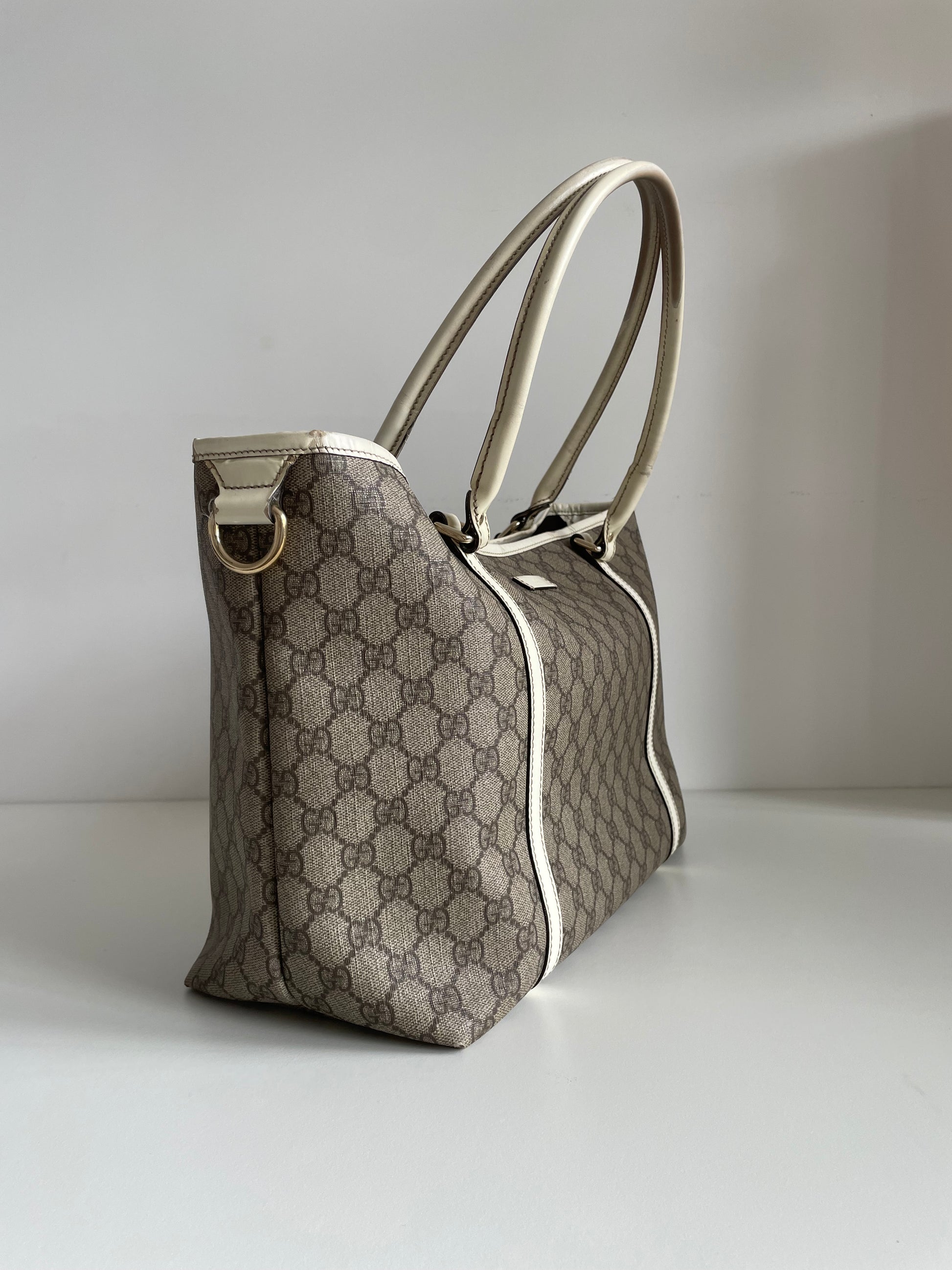 Gucci GG Supreme Tote Bag