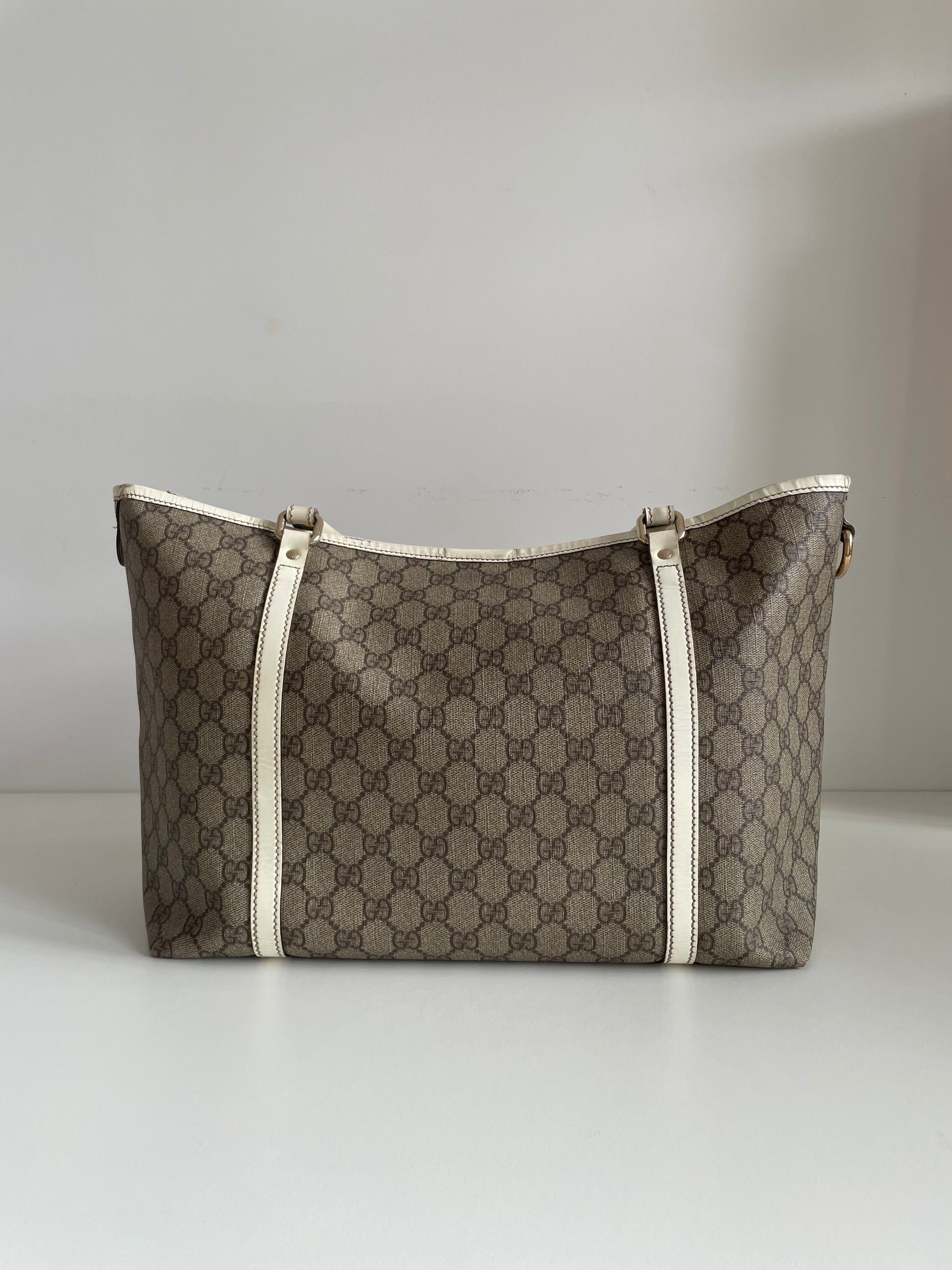 Gucci GG Supreme Tote Bag