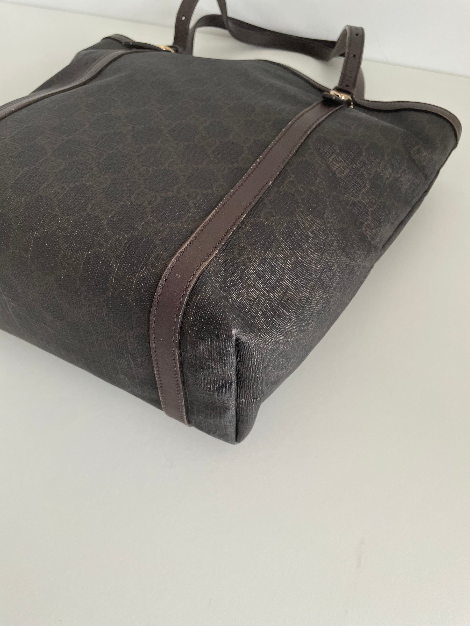 Gucci GG Supreme Tote Bag Brown 