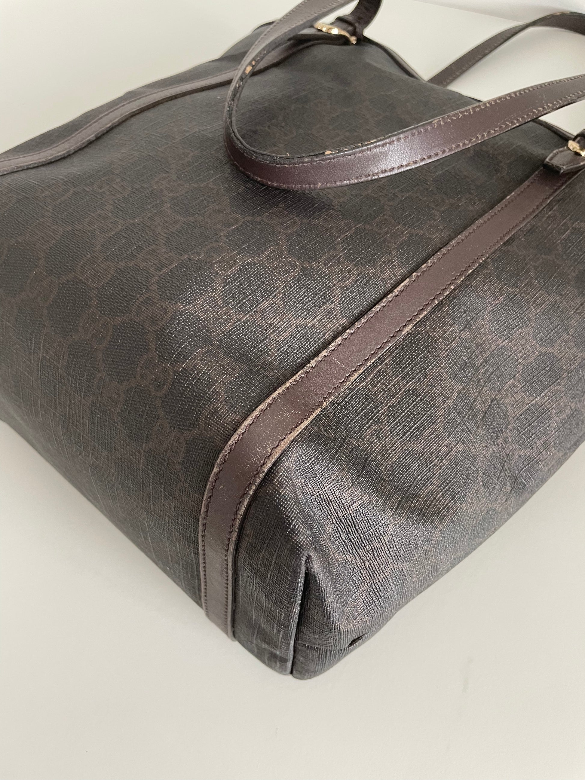Gucci GG Supreme Tote Bag Brown 
