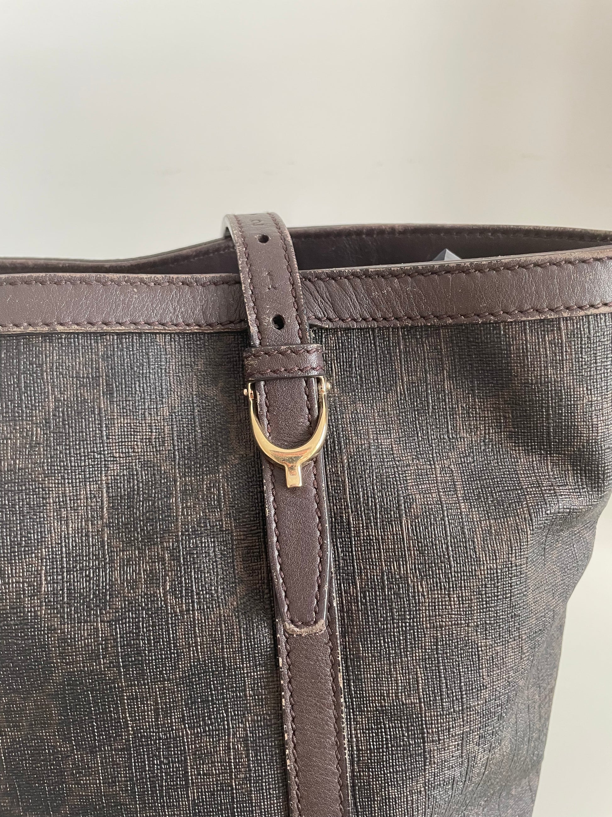 Gucci GG Supreme Tote Bag Brown 