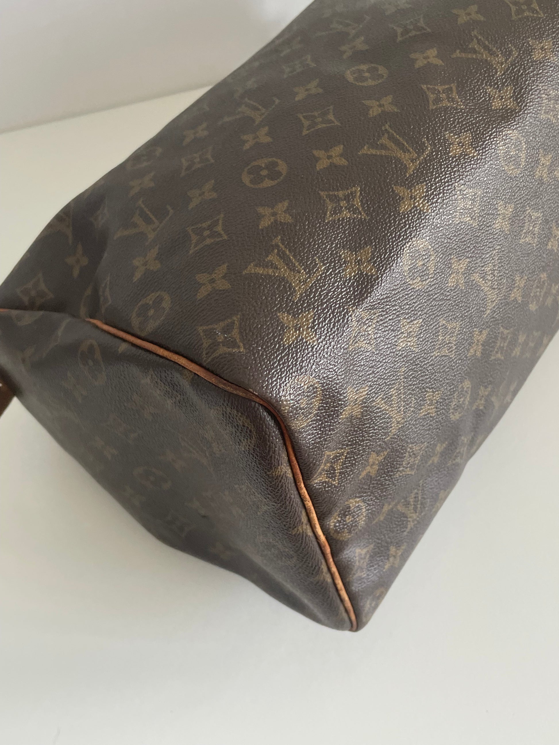 Louis Vuitton Speedy 40